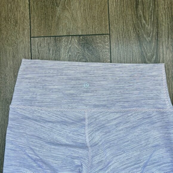 Lululemon Wunder Under Crop (High-Rise) *21" - Picture 7 of 7